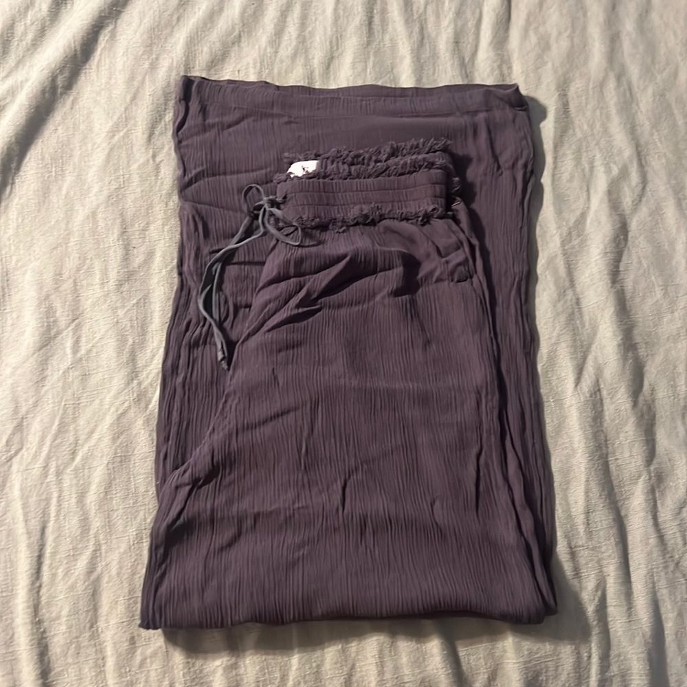 Wide leg pants